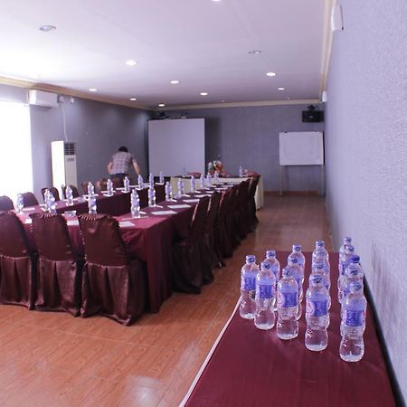 Grand Duta Hotel Παλού Εξωτερικό φωτογραφία