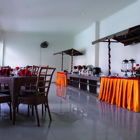 Grand Duta Hotel Παλού Εξωτερικό φωτογραφία