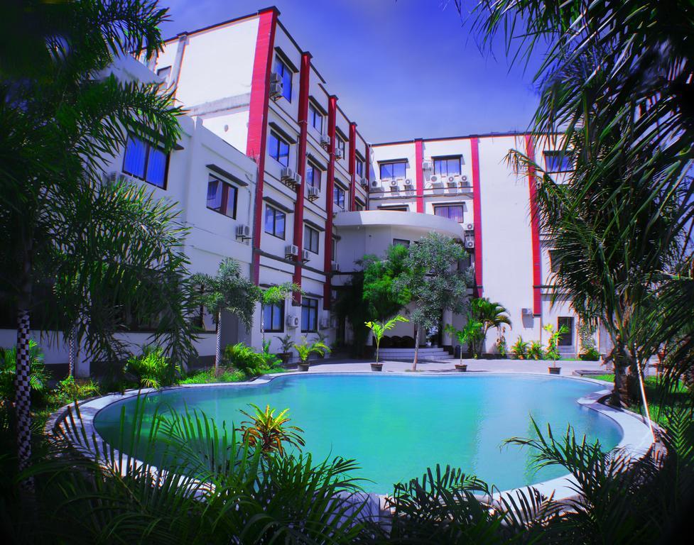 Grand Duta Hotel Παλού Εξωτερικό φωτογραφία