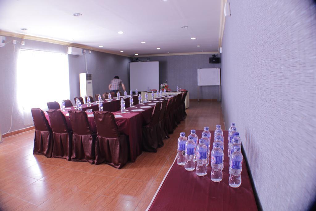 Grand Duta Hotel Παλού Εξωτερικό φωτογραφία
