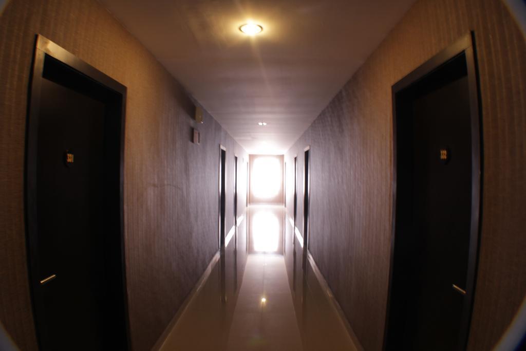 Grand Duta Hotel Παλού Εξωτερικό φωτογραφία