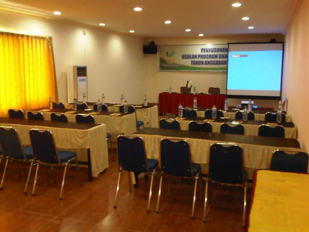Grand Duta Hotel Παλού Εξωτερικό φωτογραφία